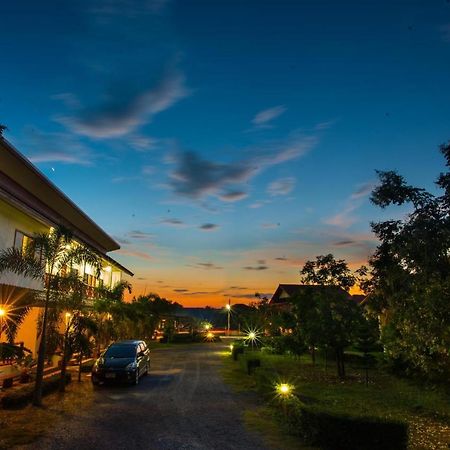 Chiang Kham Tai Lue Resort Ban Ngun Exteriör bild